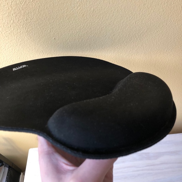 Allsop Foam Mouse Pad/Wrist Rest Combo, Black, 9x10", Ergonomic Support - Picture 6 of 15